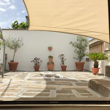 Palazzo Luceri *
