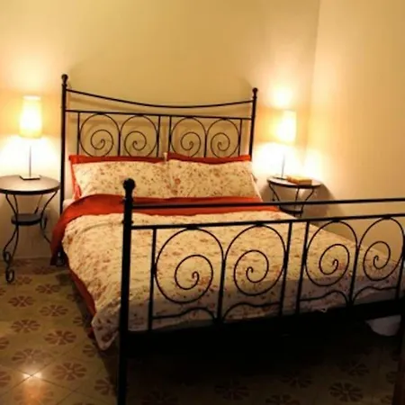 Palazzo Luceri * 갈라티나